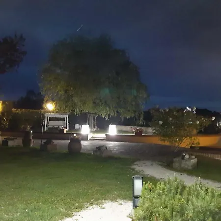 Gadry Villa